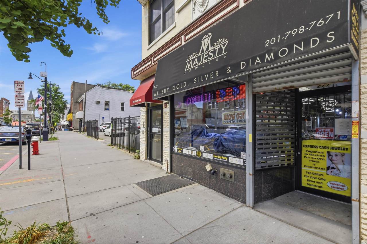 277 Central Ave - Photo 1