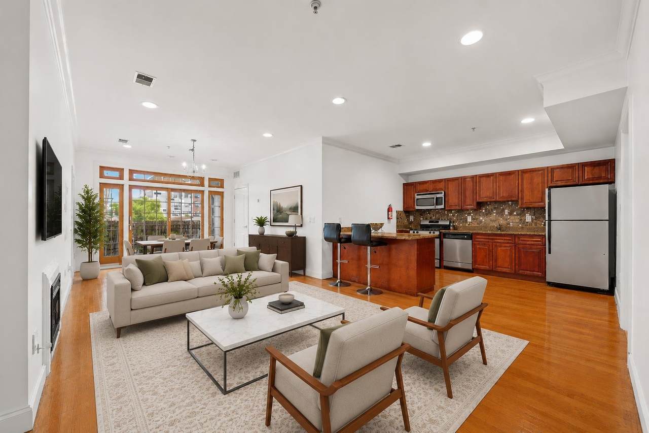 255 Broadway - Photo 1