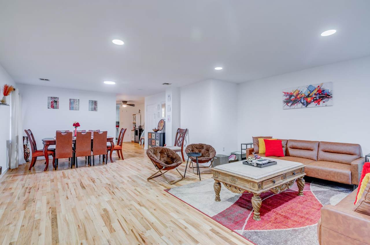 34 Pamrapo Ave - Photo 1