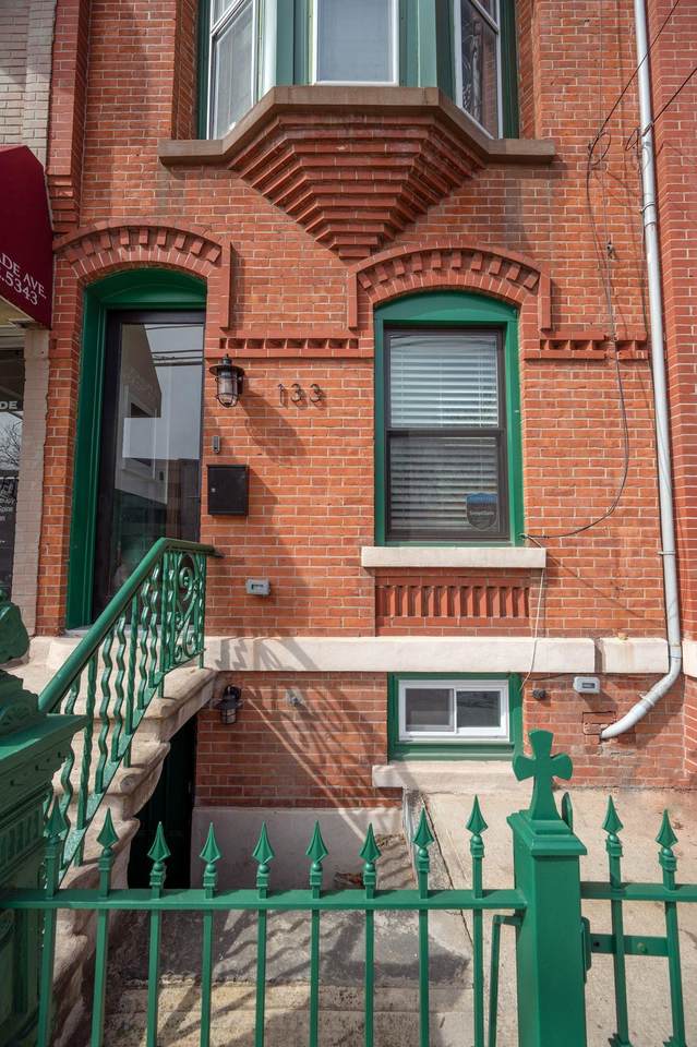 133 Palisade Ave - Photo 1