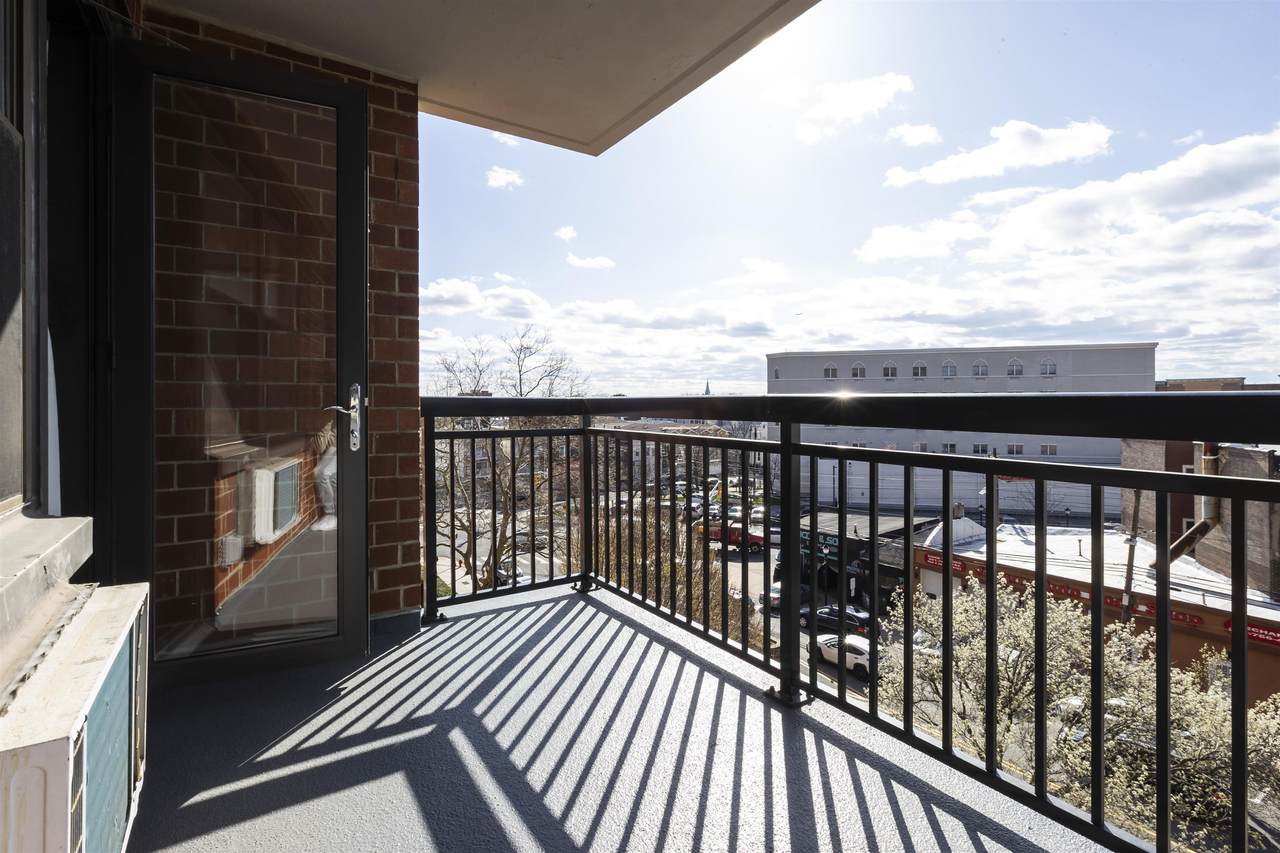 500 Central Ave - Photo 1