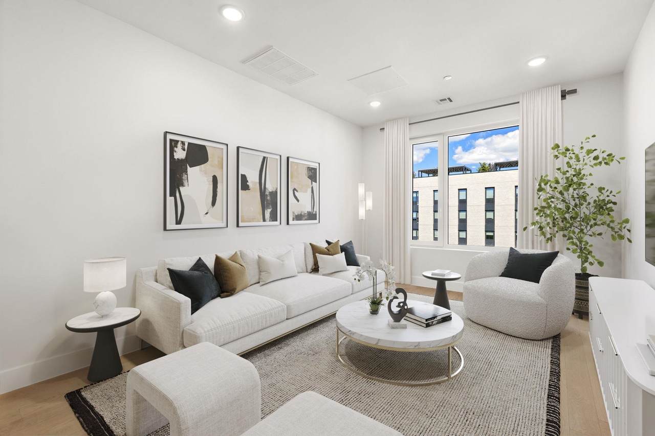 35 Orchard St - Photo 1