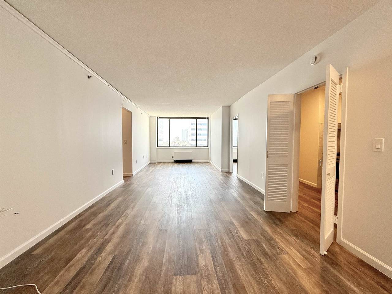 45 River Dr South - Photo 1
