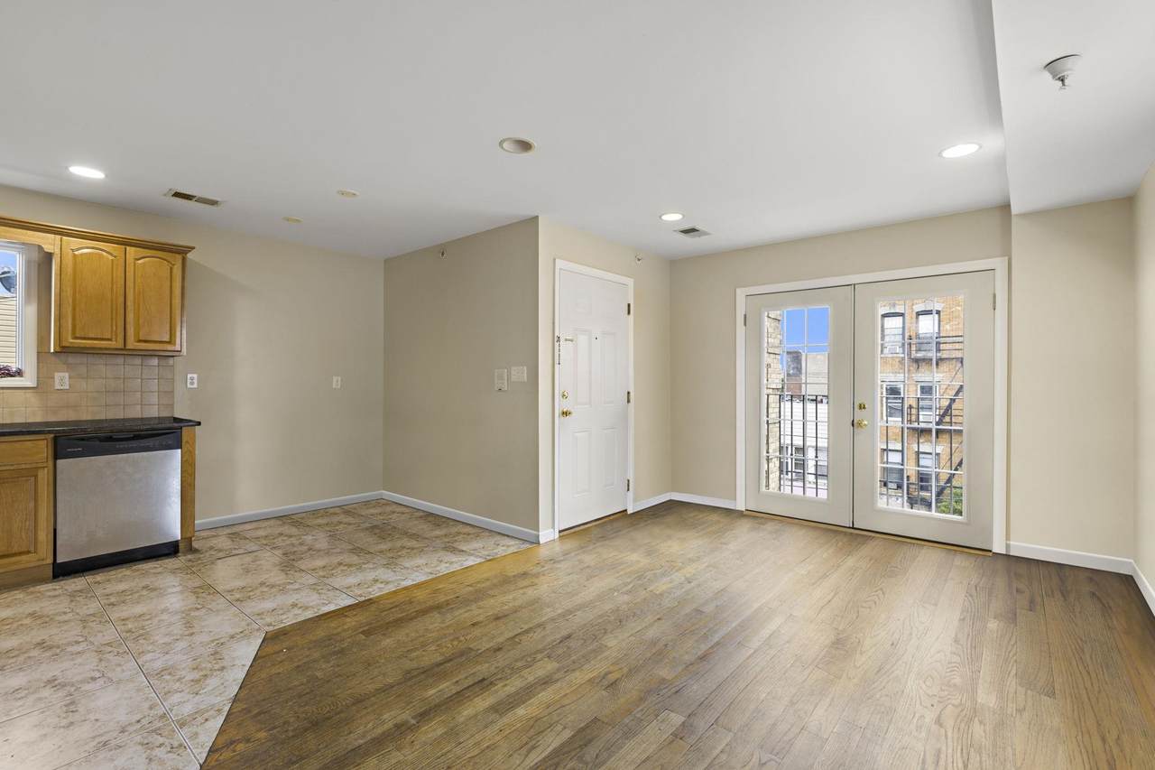 304 49TH ST - Photo 1
