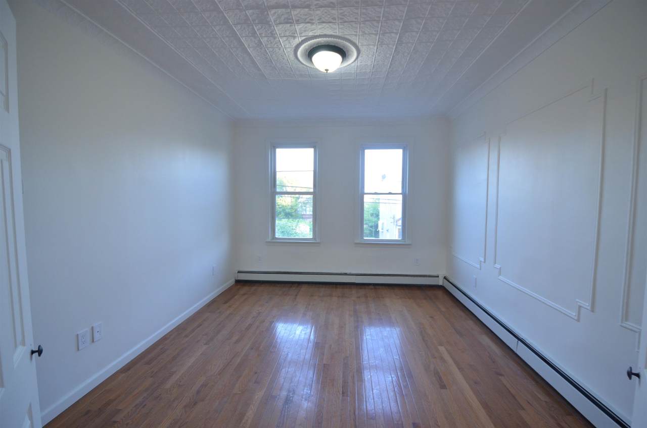 241 Randolph Ave - Photo 1