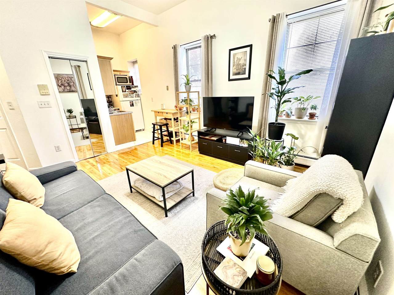 86 South St - Photo 1