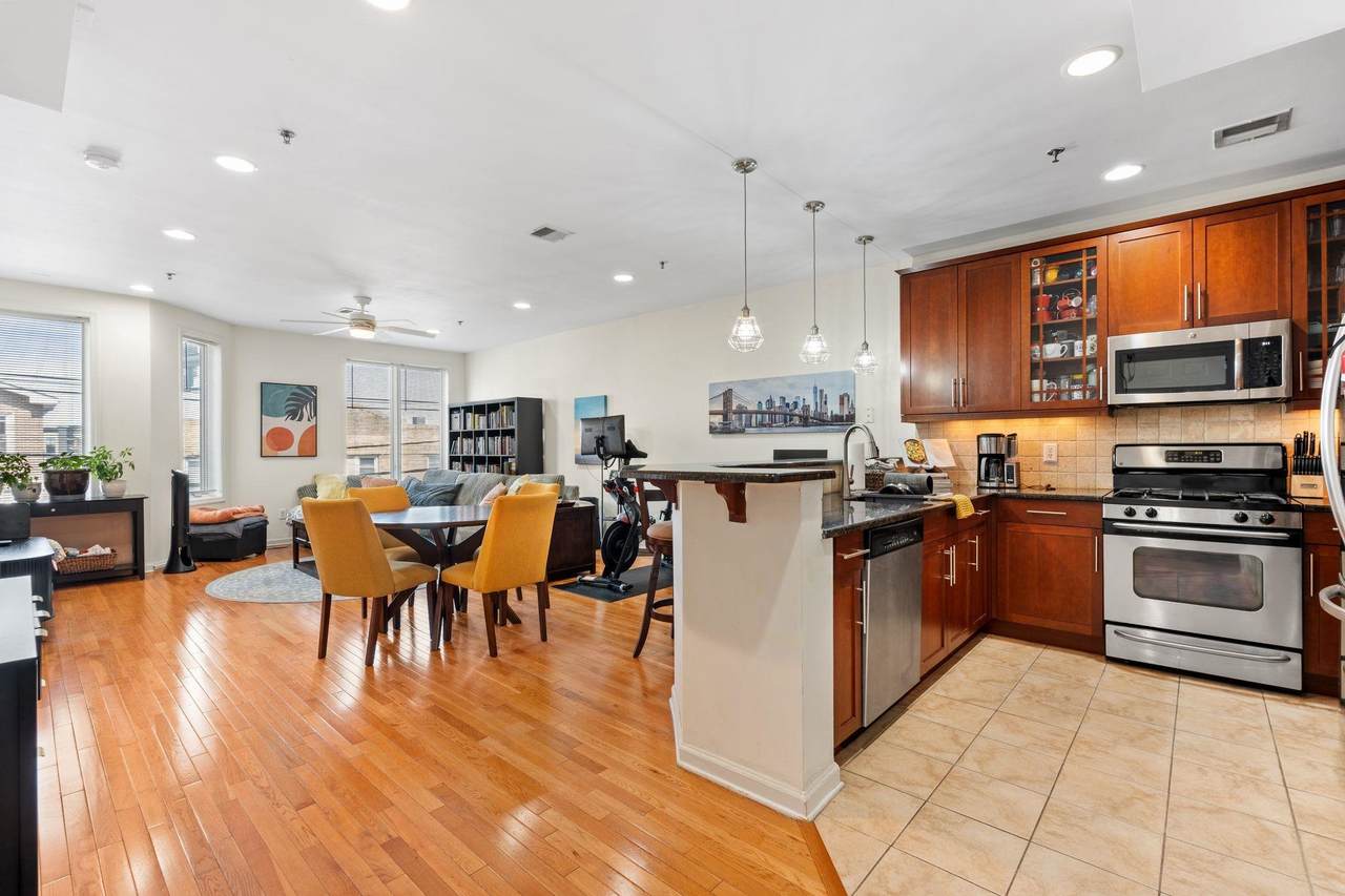 203-207 Hackensack Plank Rd - Photo 1