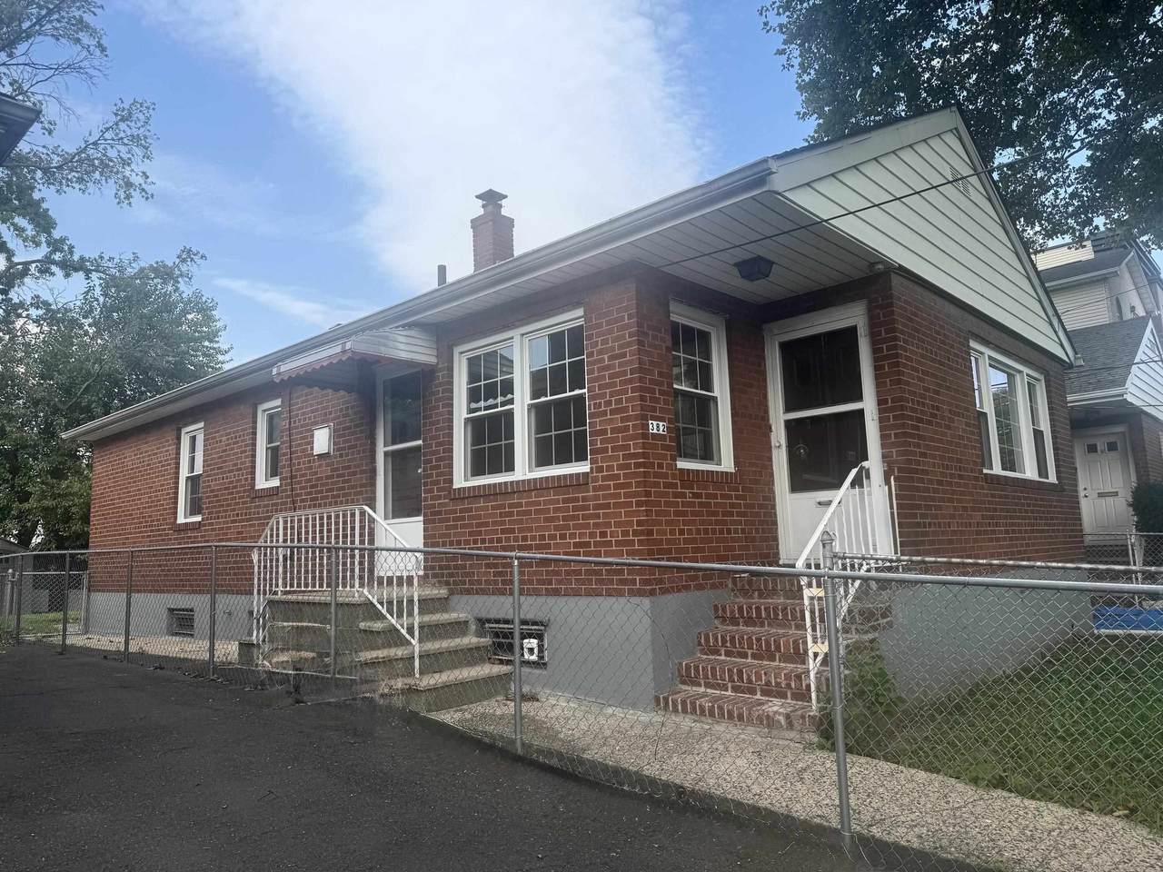 382 Virginia Ave - Photo 1