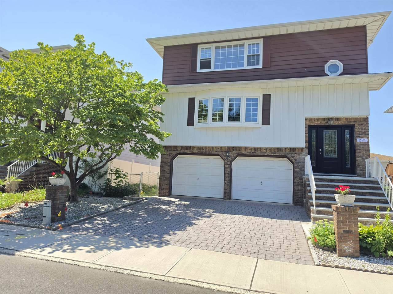295 Paulanne Terrace - Photo 1