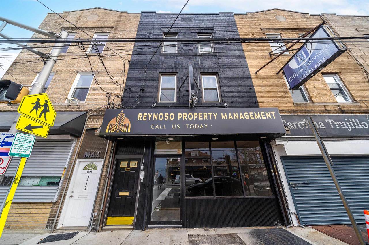8222 Kennedy Blvd - Photo 1