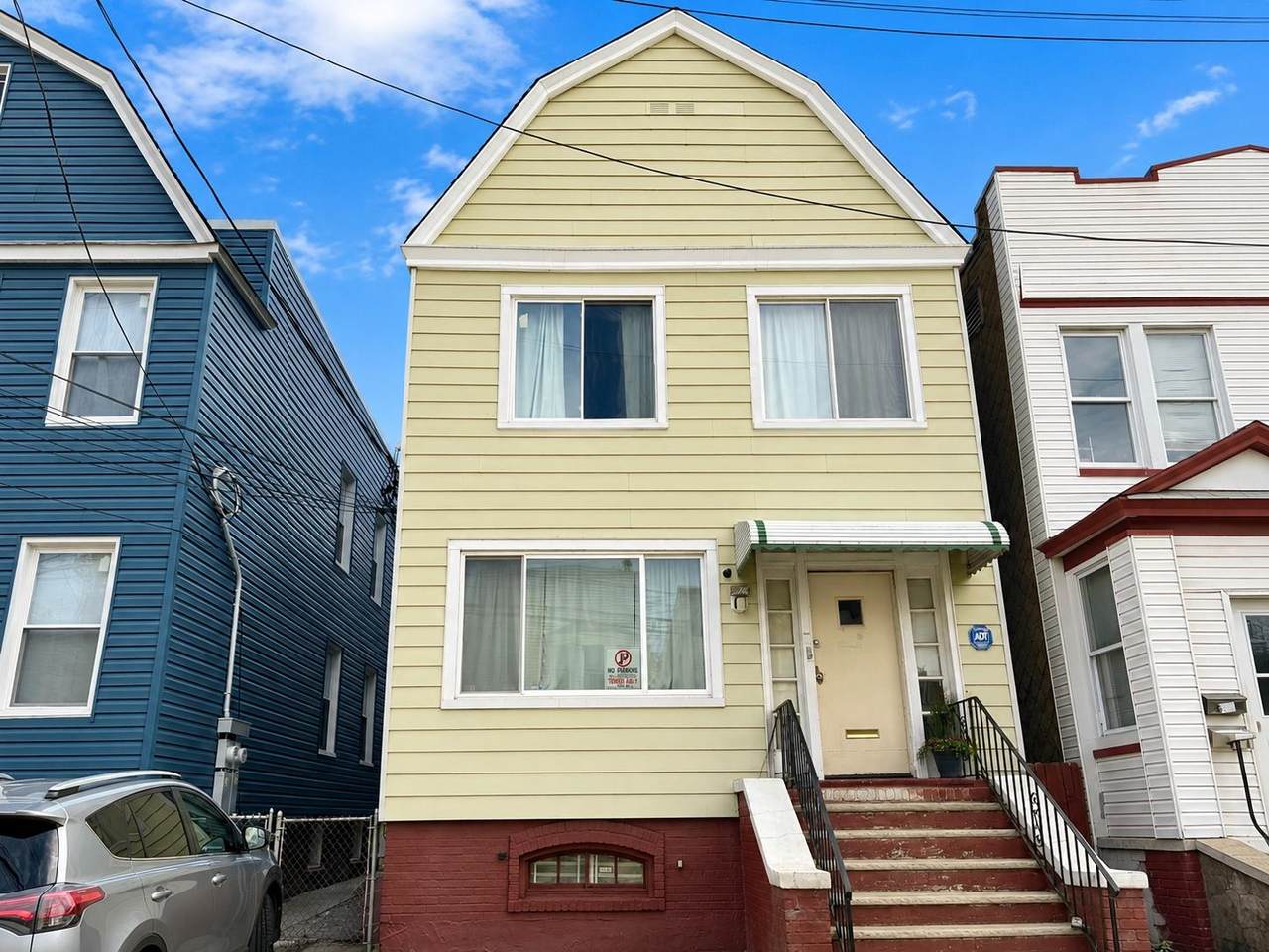 302 Chapel Ave - Photo 1