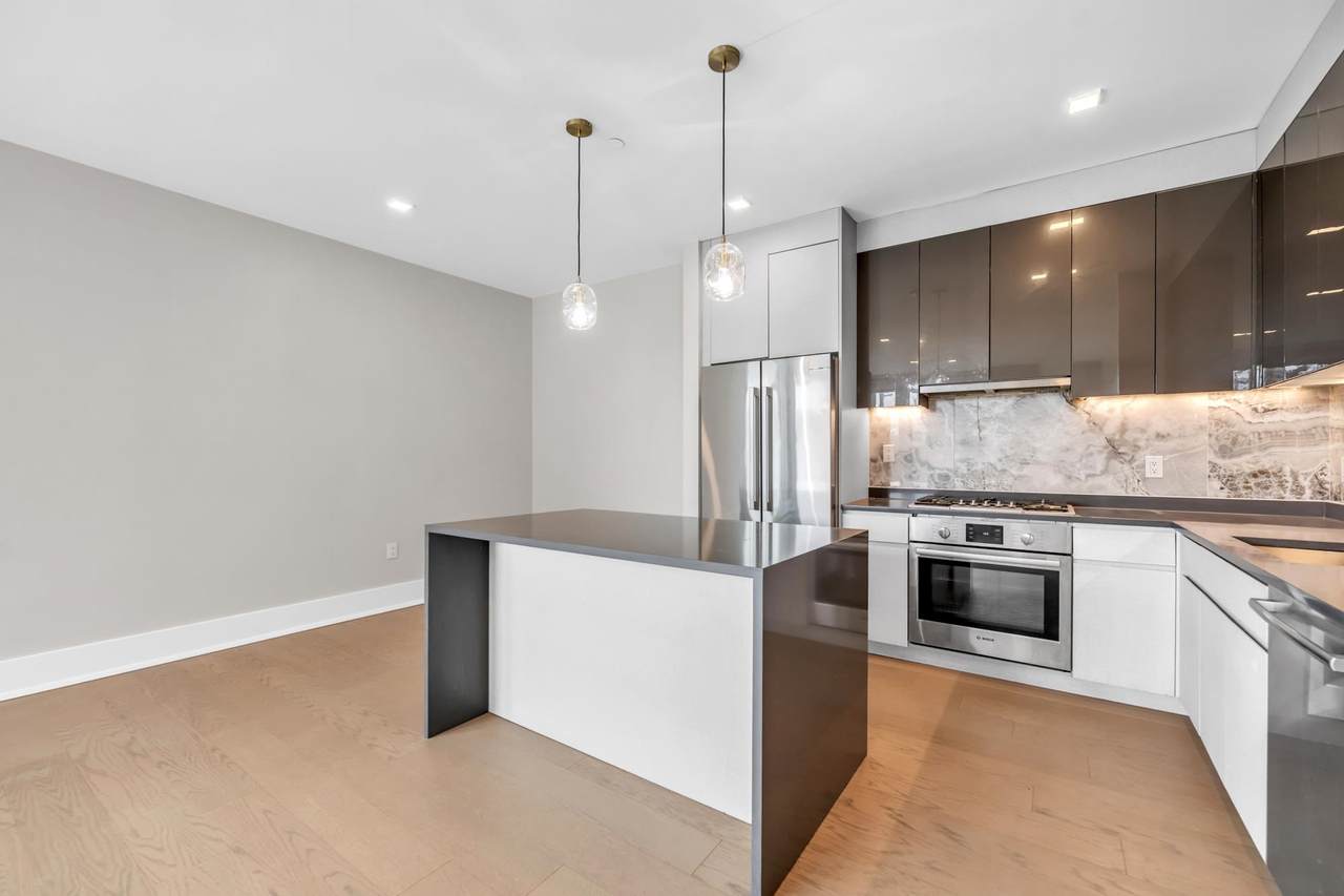 7101 River Rd - Photo 1