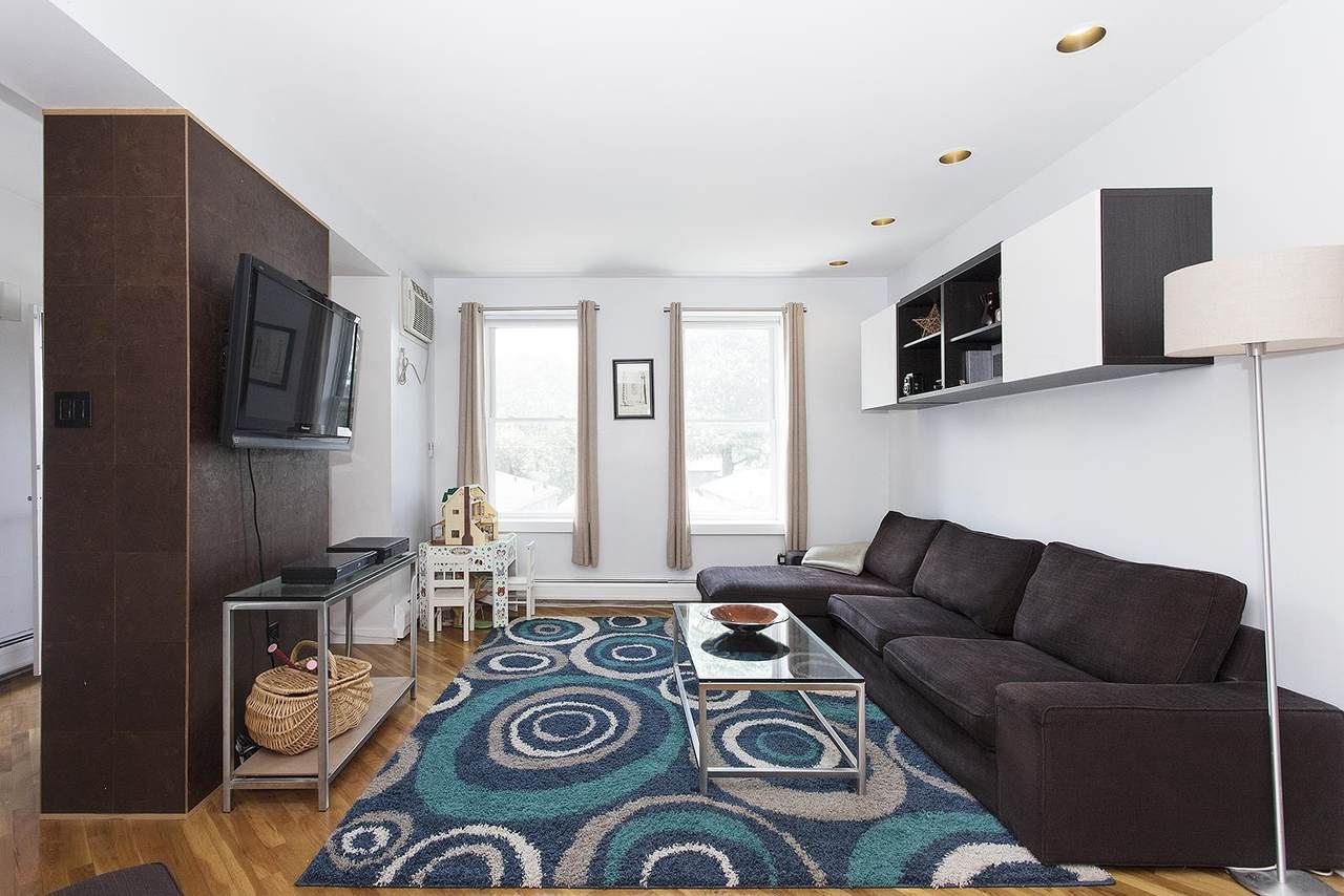 54 Magnolia Ave - Photo 1