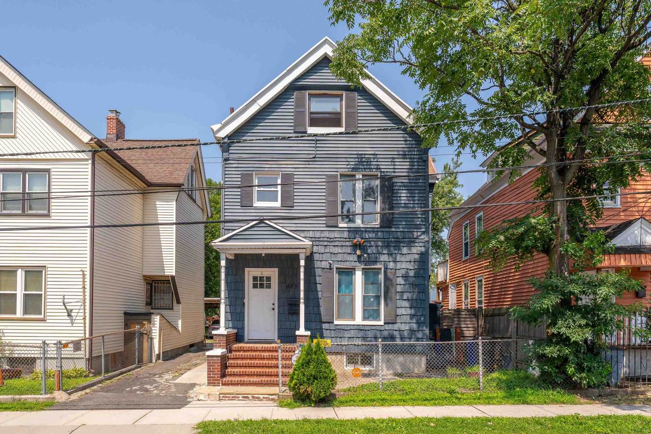 485 Cary St - Photo 1