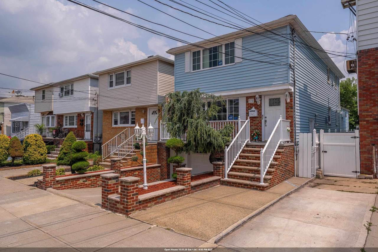 378 Cator Ave - Photo 1