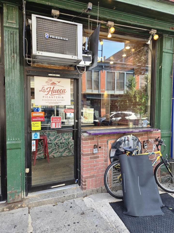 153 1ST ST - Photo 1