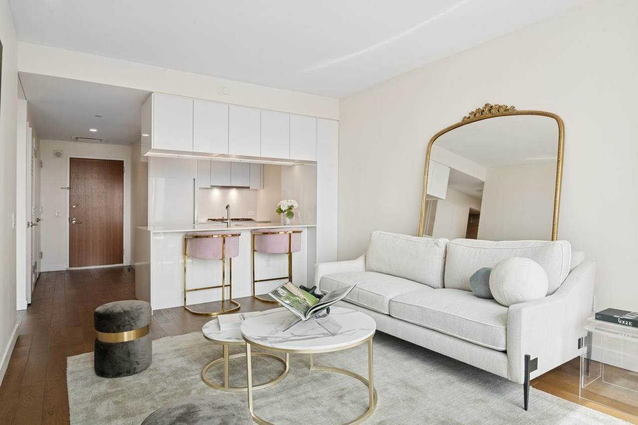 99 Hudson St - Photo 1