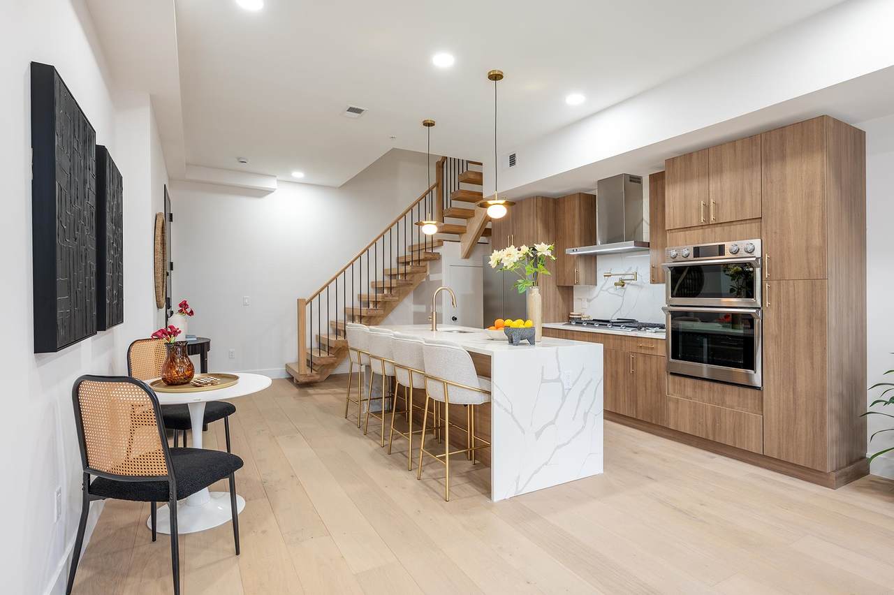 17 Leonard St - Photo 1