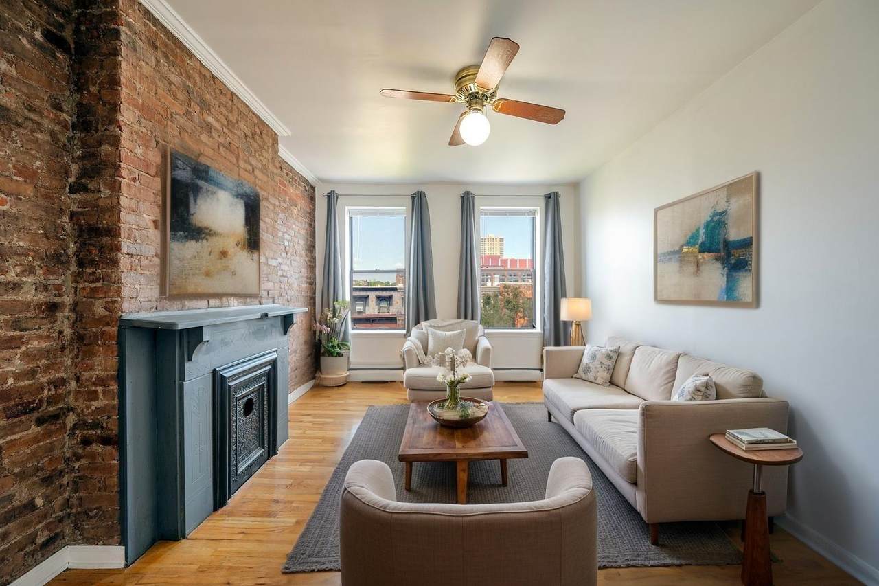 315 Pavonia Ave - Photo 1