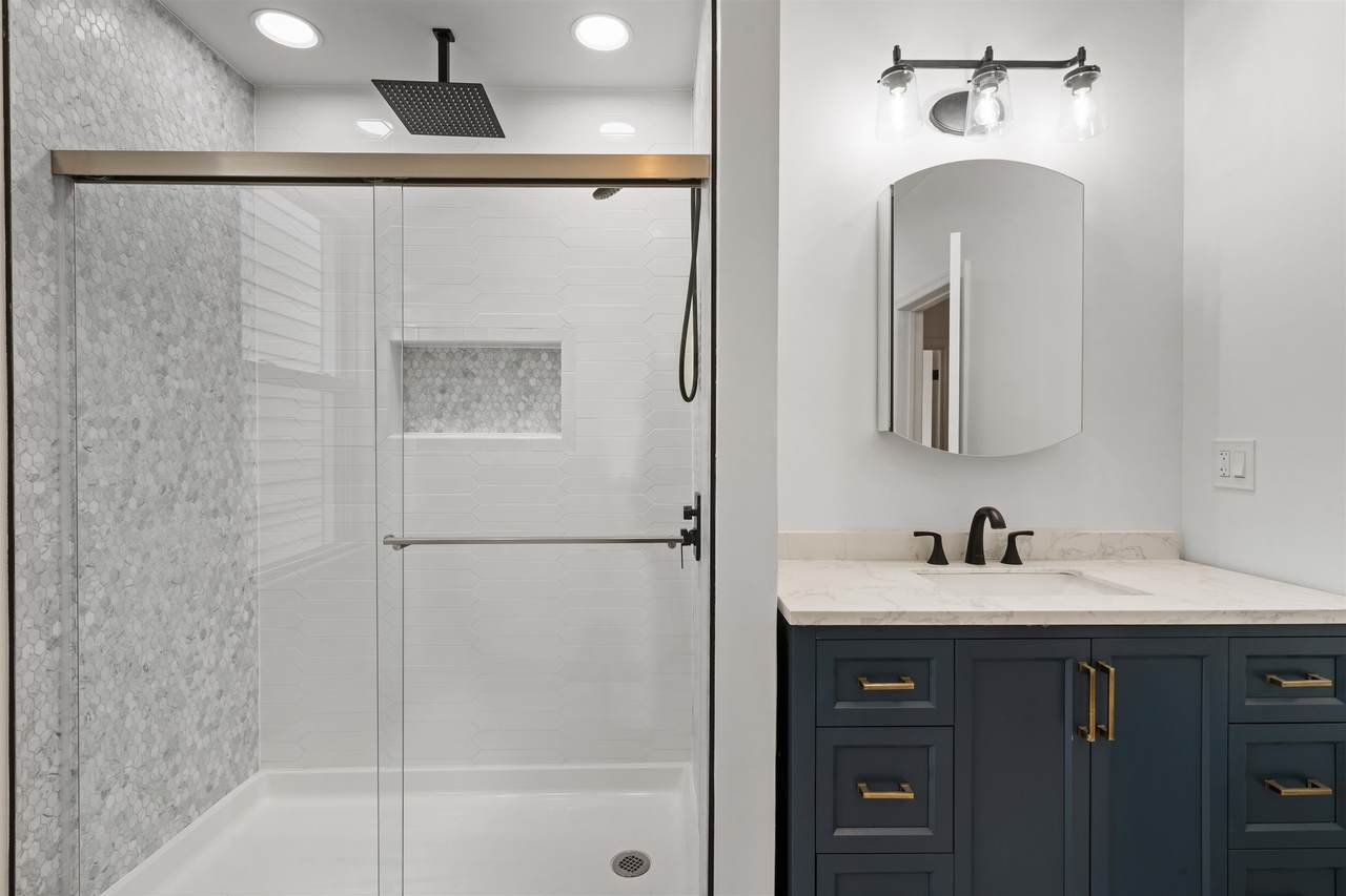13 Howard Pl - Photo 1