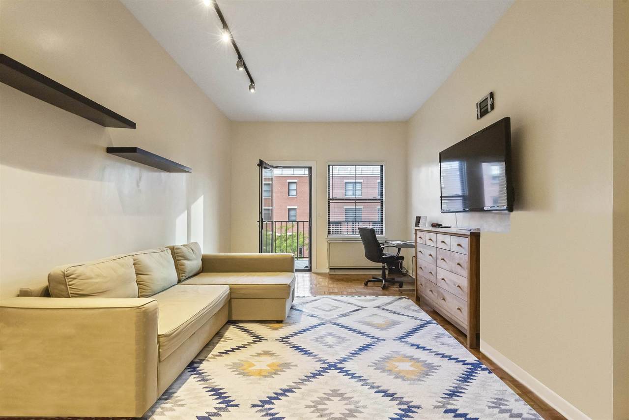 1 Greene St - Photo 1