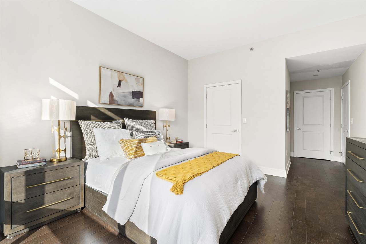 1100 Maxwell Lane - Photo 1