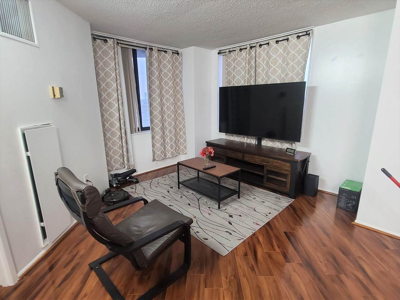 336 Harmon Cove Tower - Photo 1