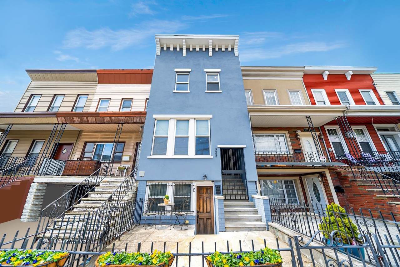 333 Webster Ave - Photo 1