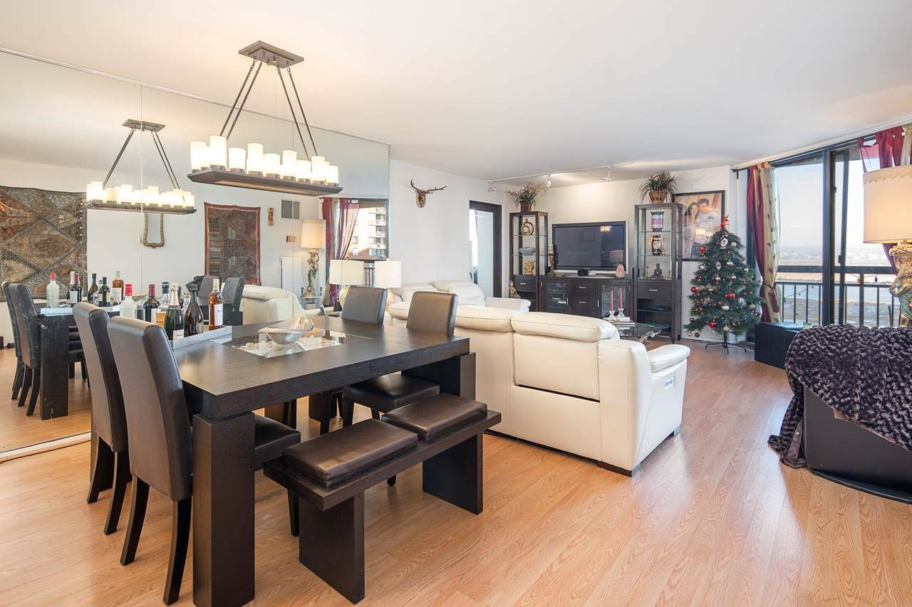 908 Harmon Cove Tower - Photo 1