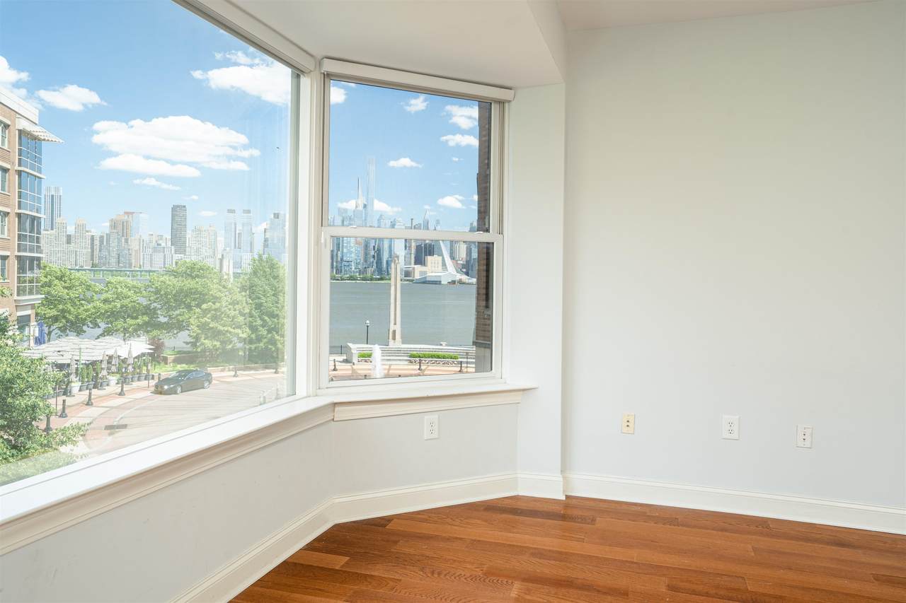 22 Avenue At Port Imperial - Photo 1