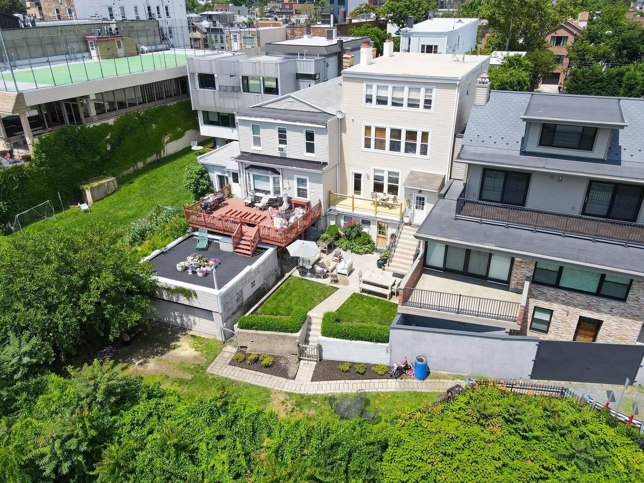 127 Mountain Rd - Photo 1