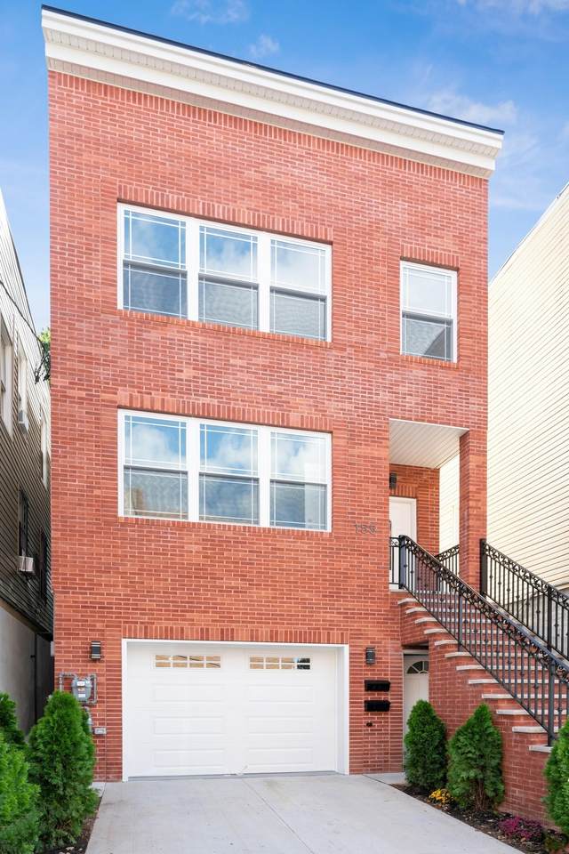 155 Zabriskie St - Photo 1