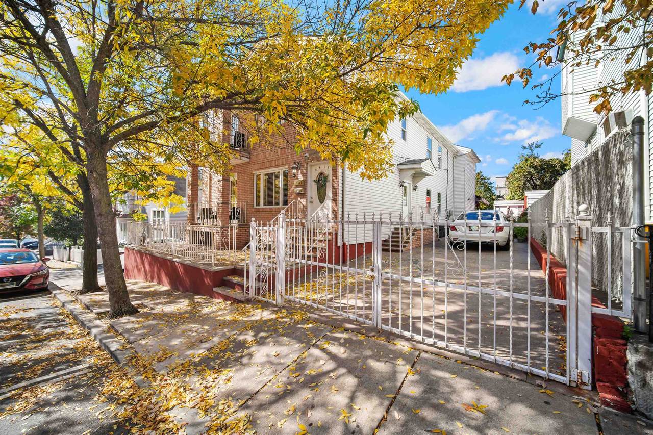 6313 Polk St - Photo 1