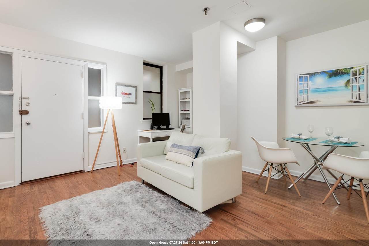 227 Christopher Columbus Dr - Photo 1