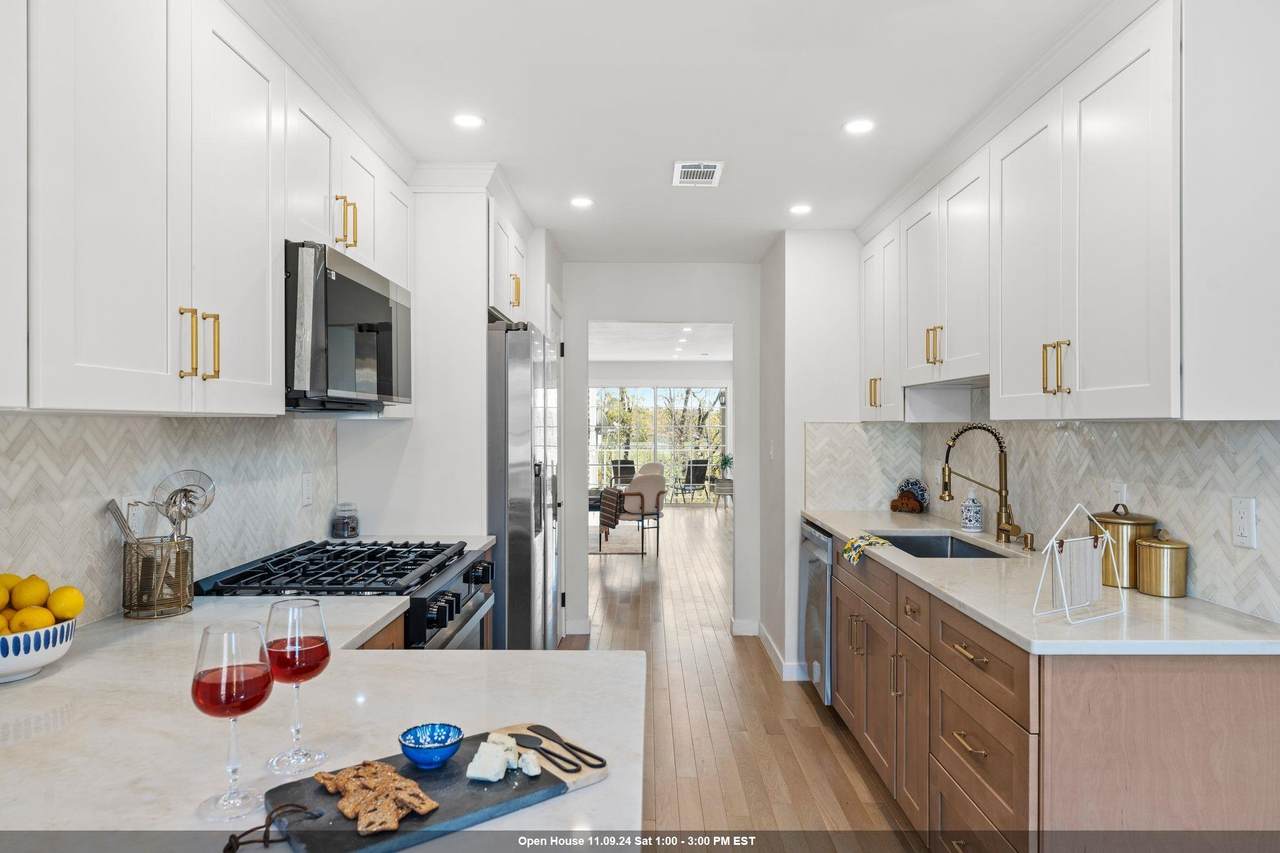83 Cherry St - Photo 1