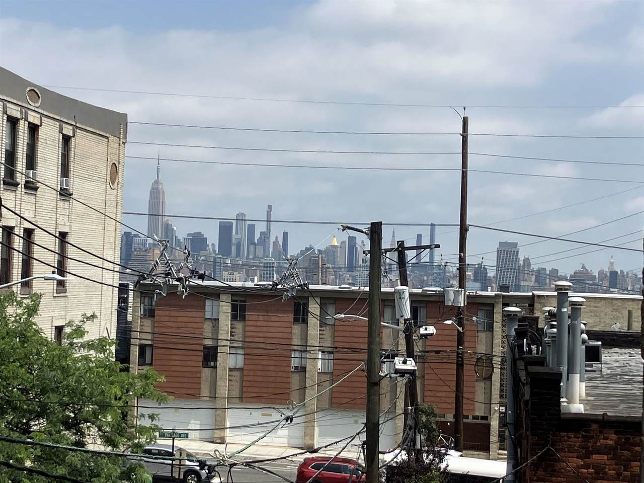 315 7TH ST - Photo 1