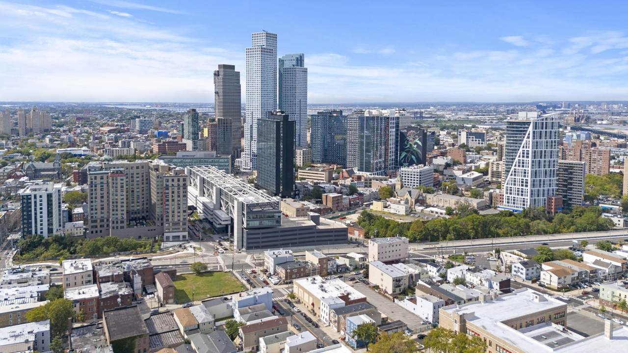 83 Oakland Ave - Photo 1