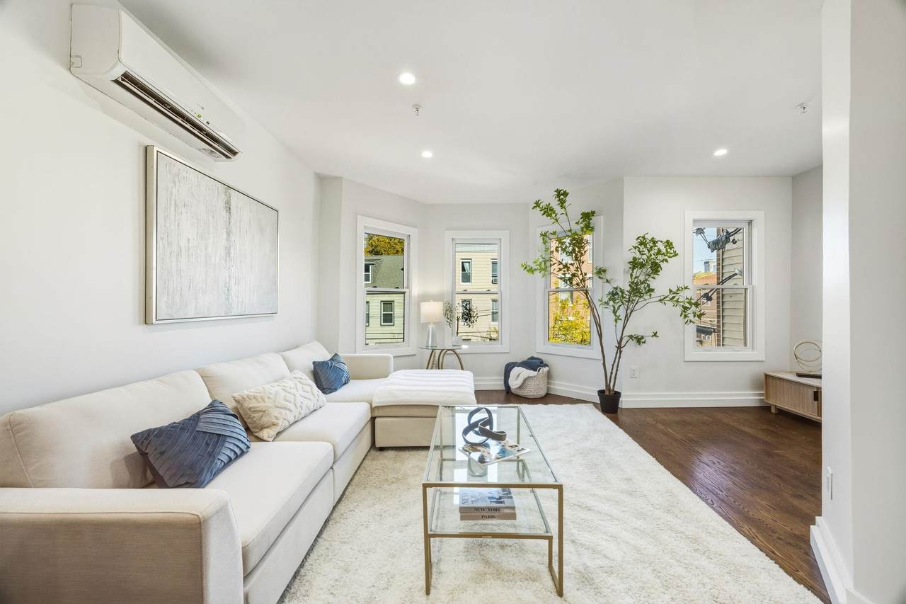 203 3RD ST - Photo 1