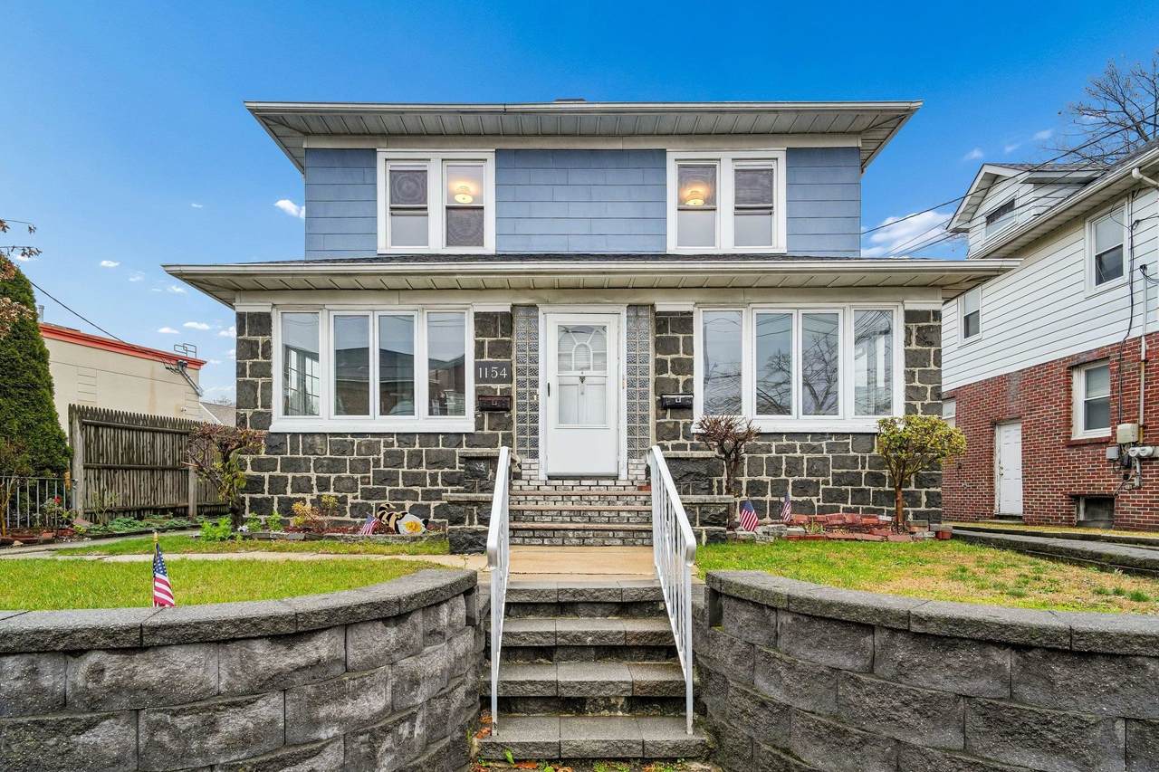 1154 Anderson Ave - Photo 1