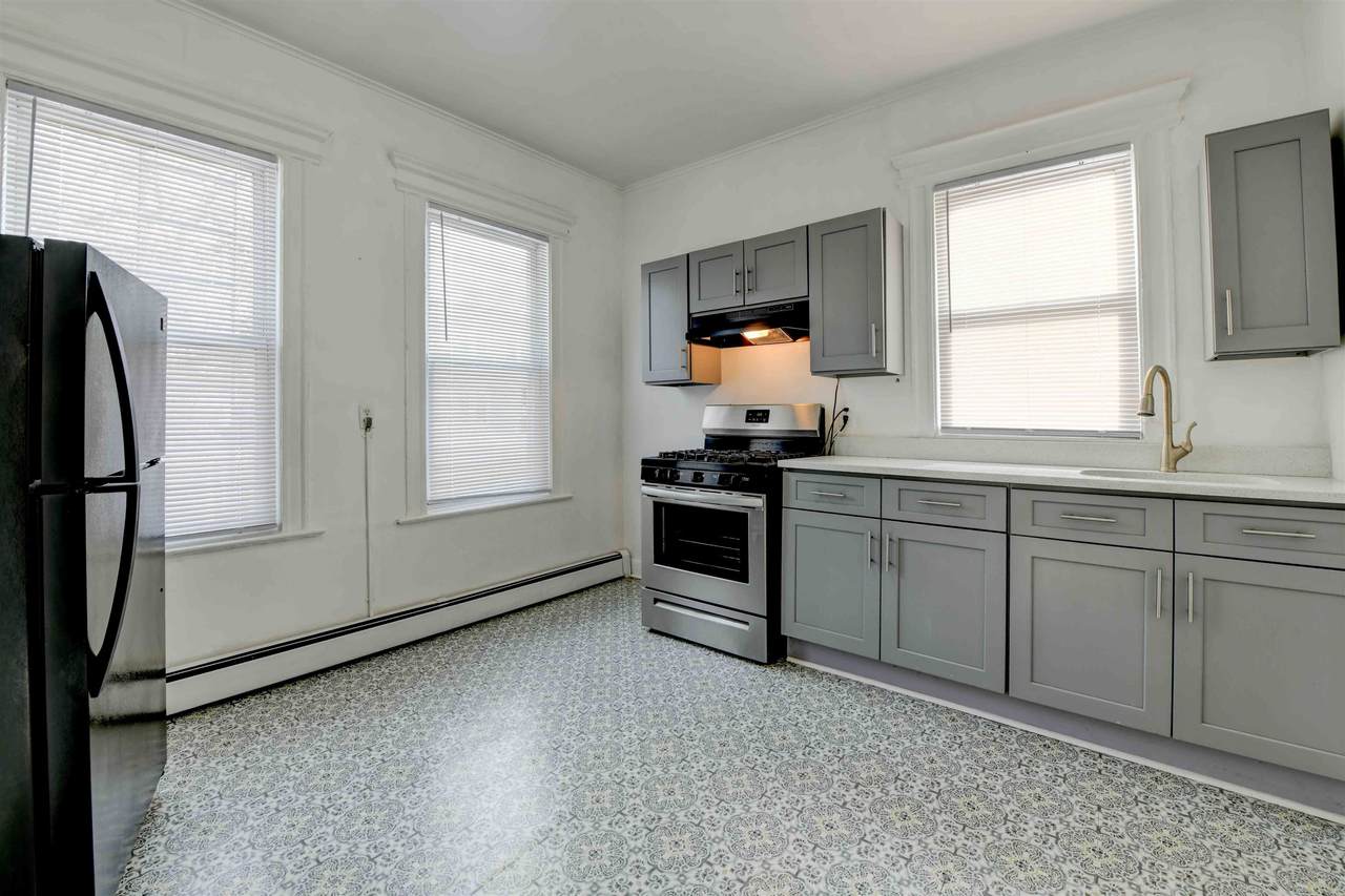 200 Nunda Ave - Photo 1