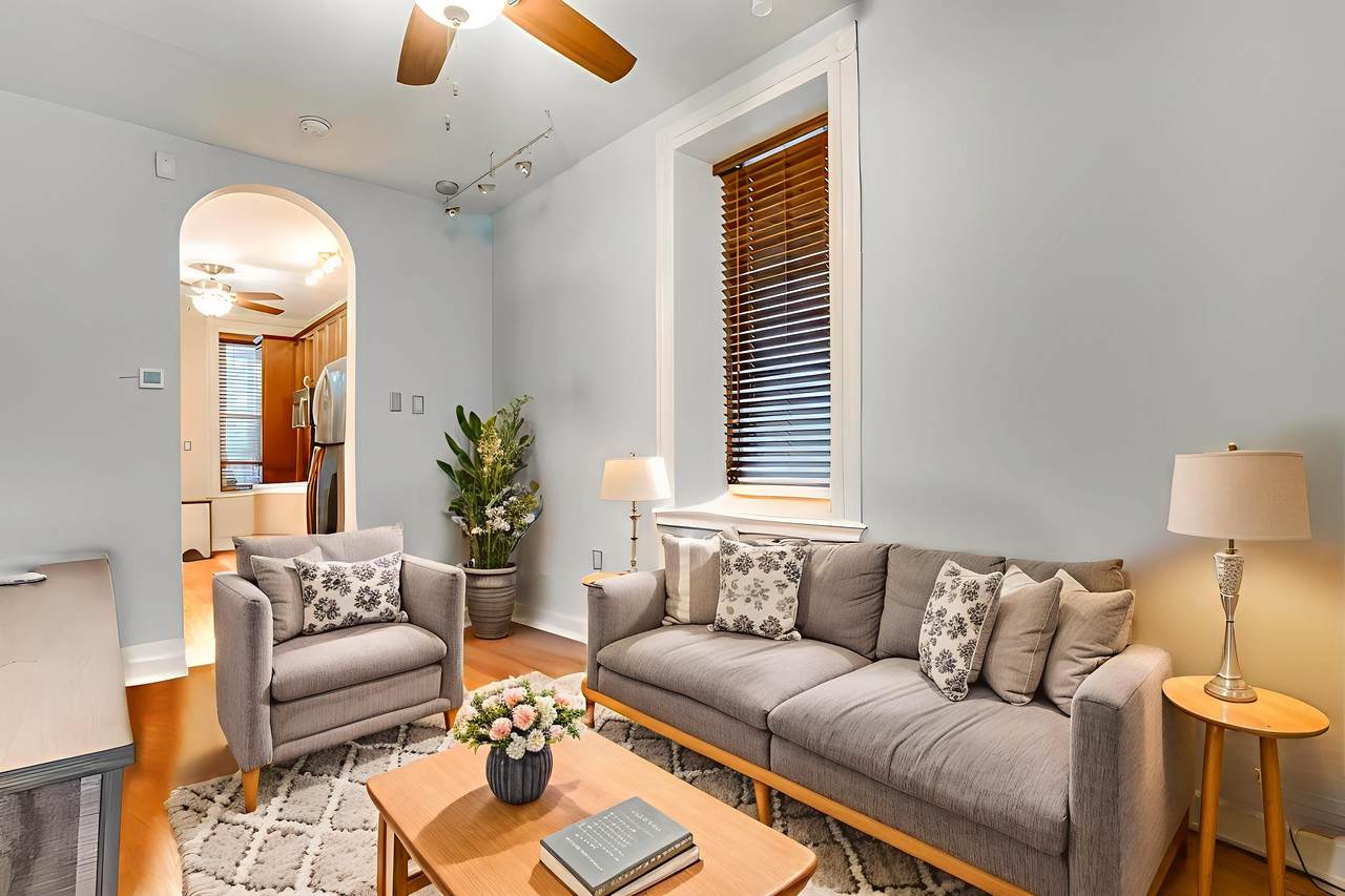 608 Madison St - Photo 1