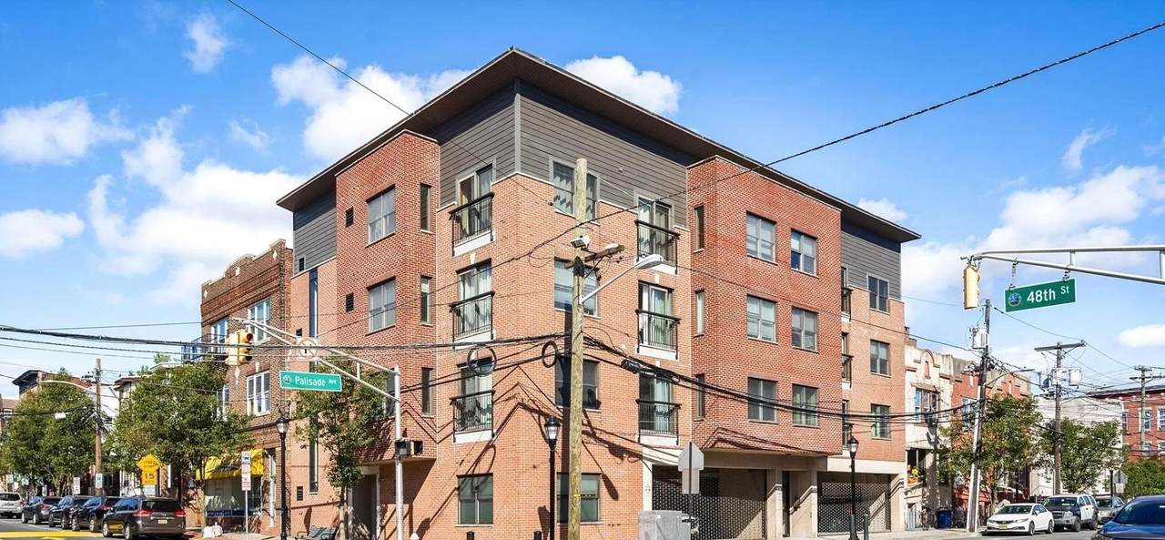 4801 Palisade Ave - Photo 1