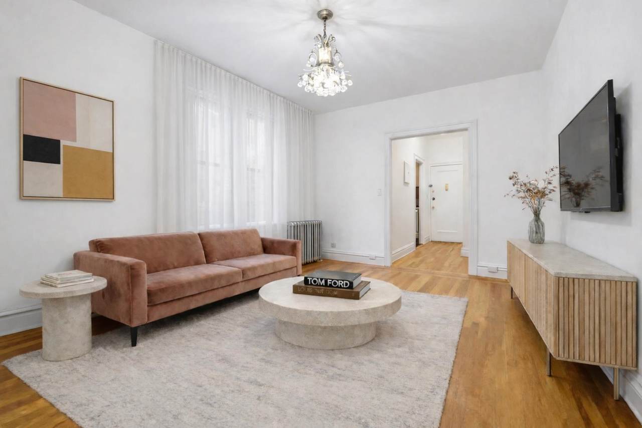 270 Harrison Ave - Photo 1