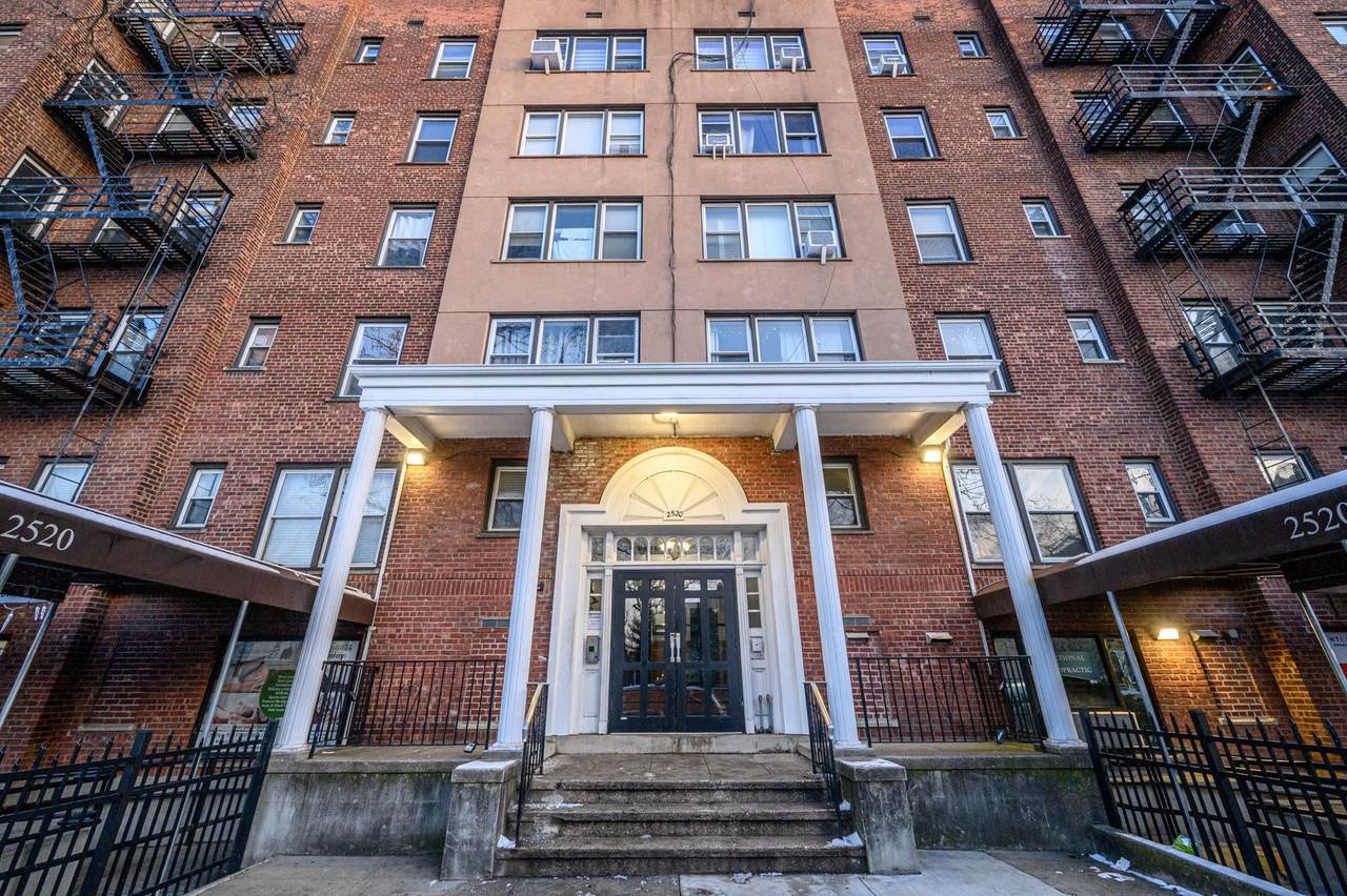 2520 John F Kennedy Blvd - Photo 1