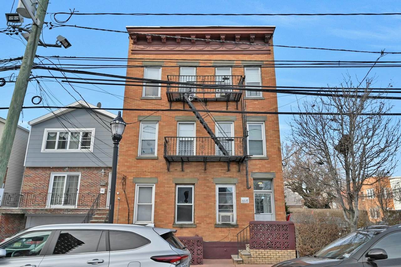 513 Central Ave - Photo 1