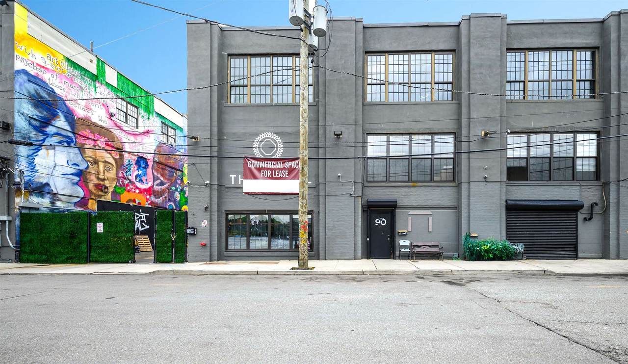 90 Forrest St - Photo 1