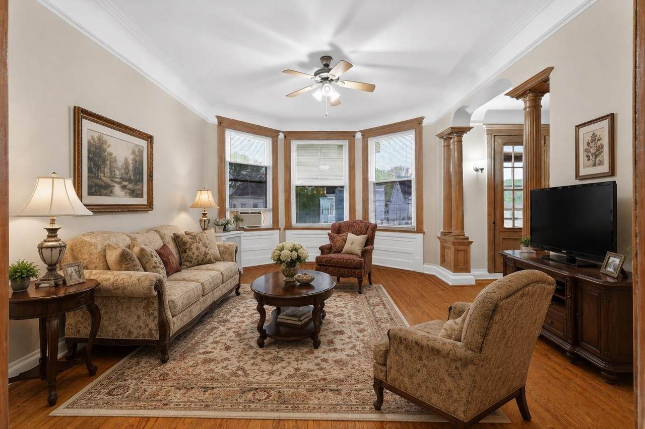 18 Boyd Ave - Photo 1