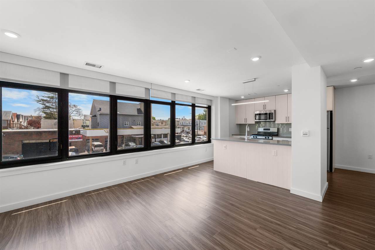 957 Broadway - Photo 1