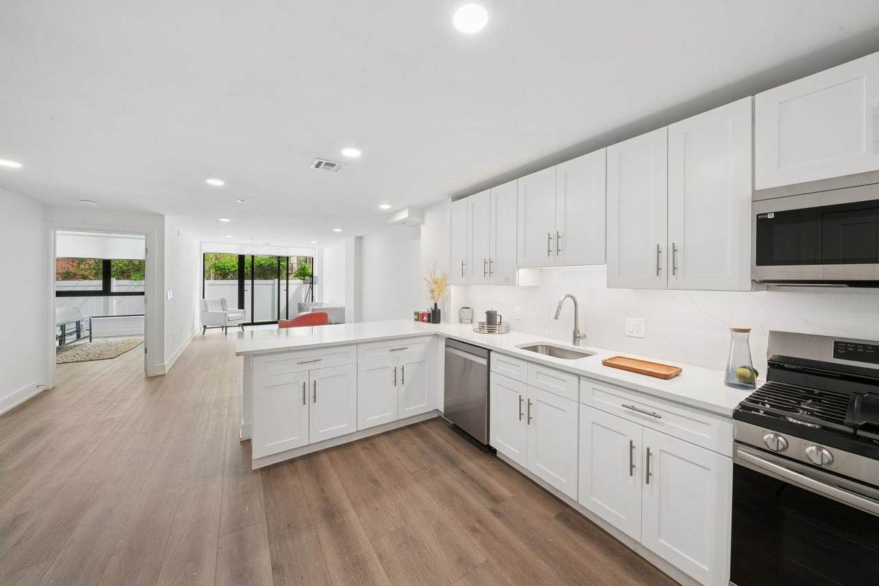 32 Jones St - Photo 1