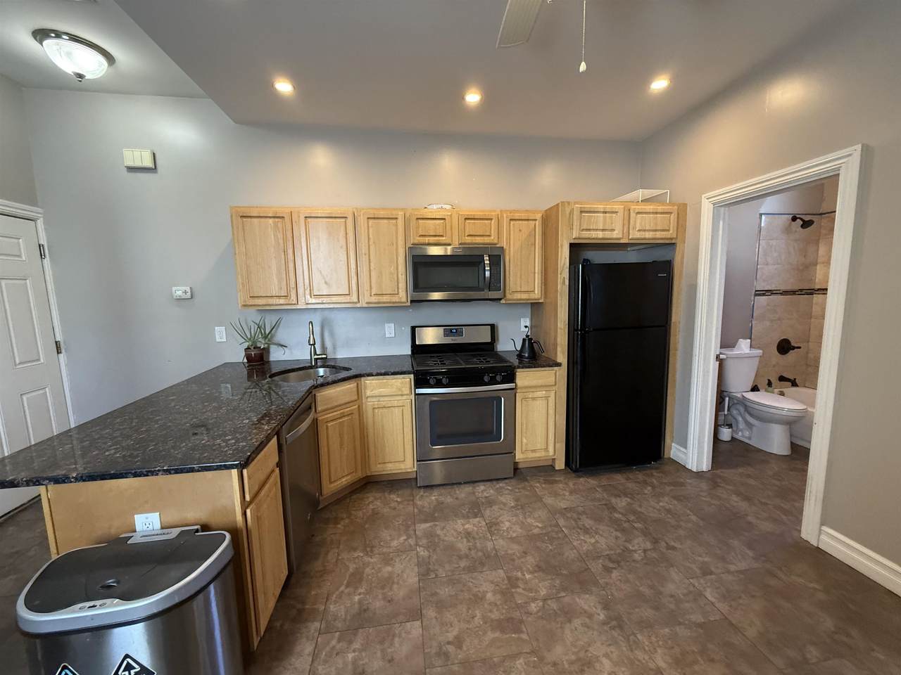 308 Columbia Ave - Photo 1